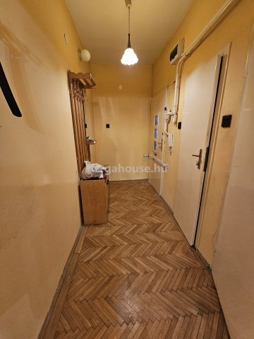 Eladó téglalakás, Budapesten, XII. kerületben, Maros utcában