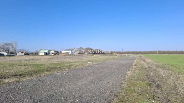 Eladó telek, Szolnokon, Thököly úton 51 M Ft