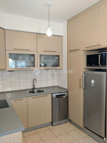 Eladó téglalakás, Budapesten, XIII. kerületben 82.5 M Ft