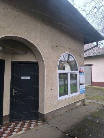 Eladó üzlethelyiség, Martfűn 21.5 M Ft, 2 szobás