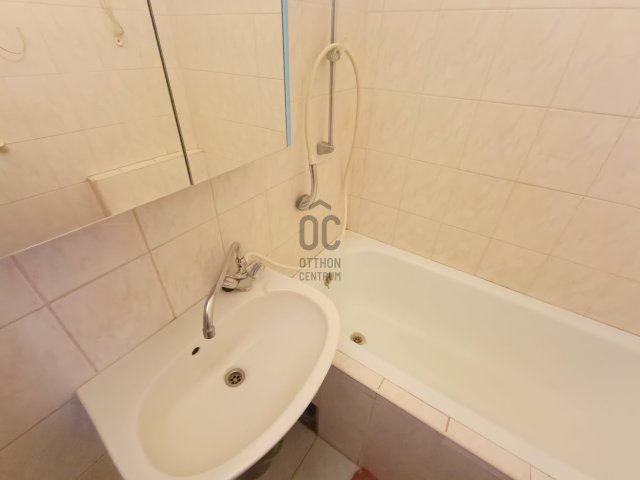 Eladó panellakás, Budapesten, IV. kerületben 63.9 M Ft, 2 szobás