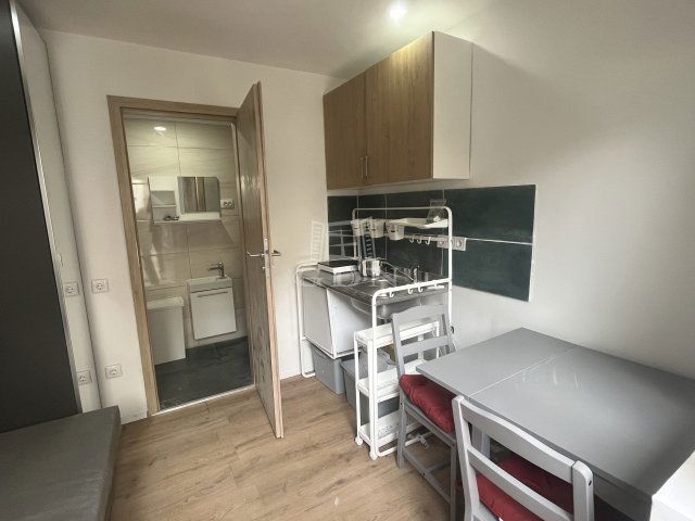 Eladó téglalakás, Budapesten, VIII. kerületben 24.5 M Ft