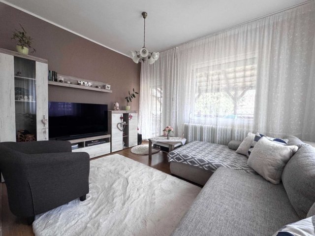 Eladó ikerház, Pátyon 90 M Ft, 4 szobás / költözzbe.hu