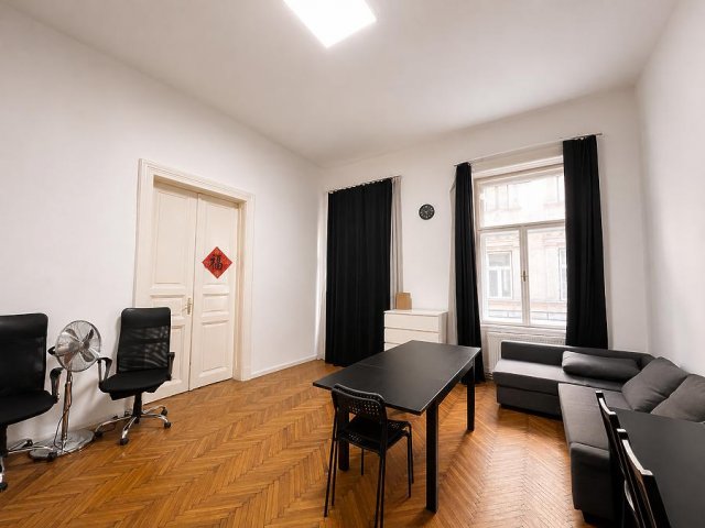 Eladó téglalakás, Budapesten, VII. kerületben, Rákóczi úton
