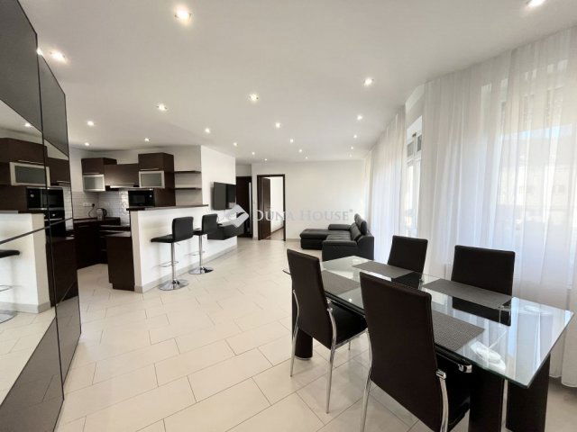 Kiadó téglalakás, albérlet, Nyíregyházán 250 E Ft / hó