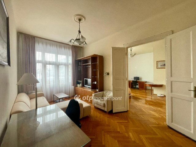 Eladó téglalakás, Budapesten, VIII. kerületben 84 M Ft