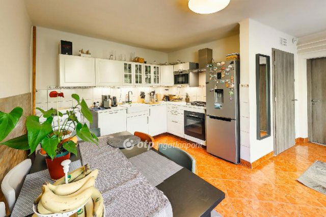 Eladó családi ház, Egerben 89.9 M Ft, 3+1 szobás