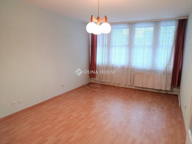 Eladó téglalakás, Zalaegerszegen, Dísz téren 46.6 M Ft