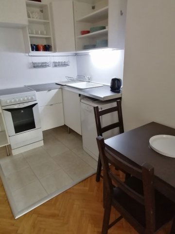 Kiadó téglalakás, albérlet, VIII. kerületben, Auróra utcában
