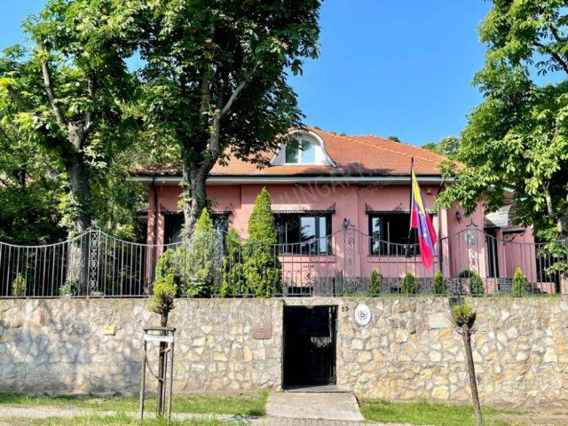 Kiadó iroda, Budapesten, XII. kerületben, Hegyalja úton