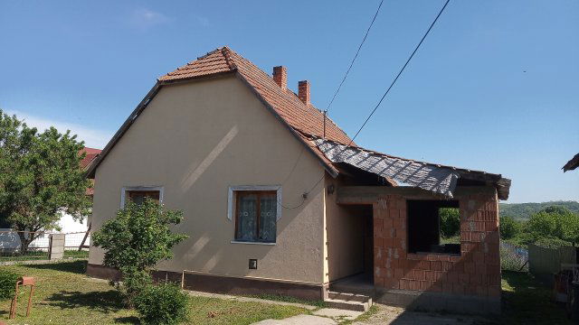 Eladó családi ház, Domonyban 32 M Ft, 3 szobás