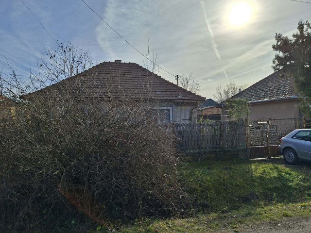 Eladó családi ház, Majosházán 41.9 M Ft, 4+1 szobás