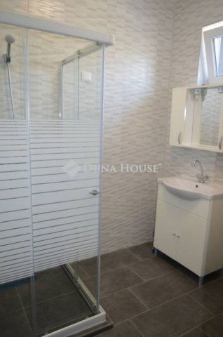 Eladó családi ház, Debrecenben 139 M Ft, 6 szobás