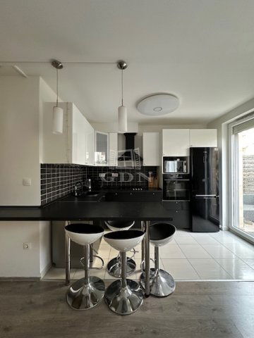 Eladó téglalakás, Budapesten, XIV. kerületben 72.1 M Ft