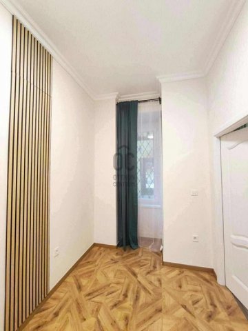 Eladó téglalakás, Budapesten, VI. kerületben 105 M Ft, 3 szobás