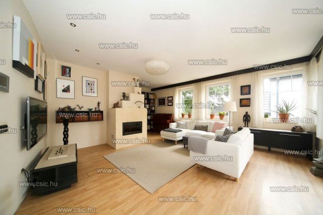 Eladó családi ház, Nagykovácsiban 210 M Ft, 7 szobás