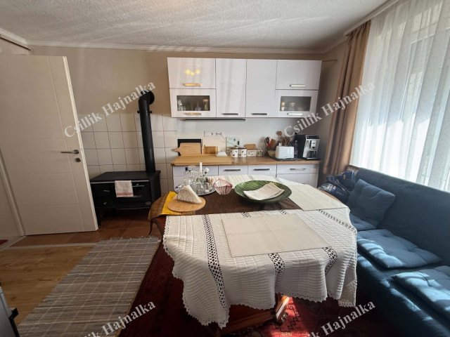 Eladó családi ház, Szolnokon 55 M Ft, 3 szobás