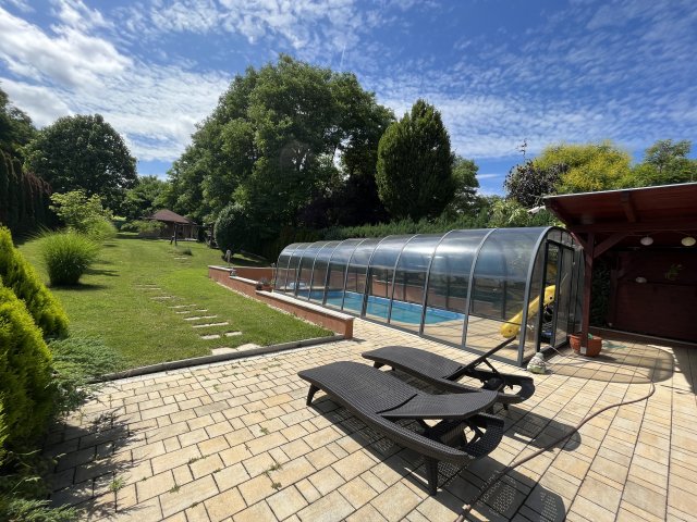 Eladó családi ház, Alsópáhokon 180 M Ft, 4 szobás