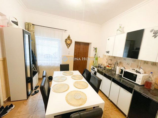 Eladó téglalakás, Mosonmagyaróváron 17.9 M Ft, 1 szobás