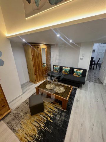 Kiadó téglalakás, albérlet, VI. kerületben, Zichy Jenő utcában