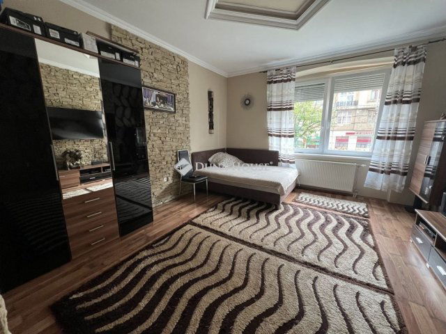 Eladó családi ház, Budapesten, VIII. kerületben 329 M Ft