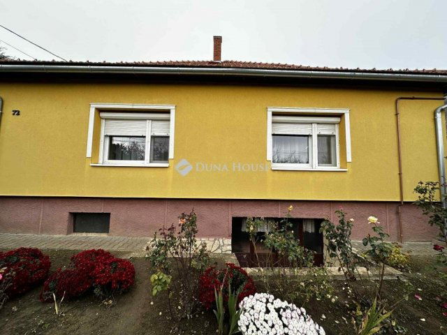 Eladó családi ház, Tamásiban 52 M Ft, 3 szobás