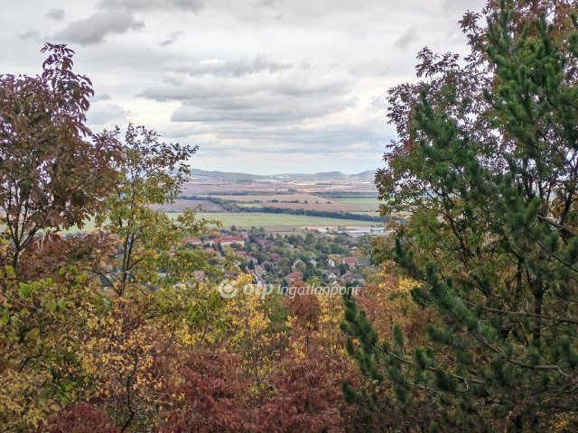 Eladó telek, Zsámbékon 9.9 M Ft / költözzbe.hu
