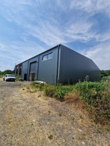 Eladó ipari ingatlan, Komlón 150 M Ft, 2 szobás