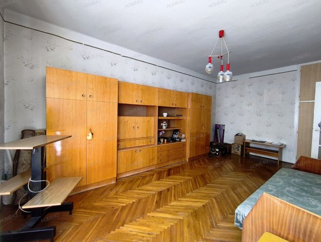 Eladó téglalakás, Szolnokon 26 M Ft, 1+1 szobás