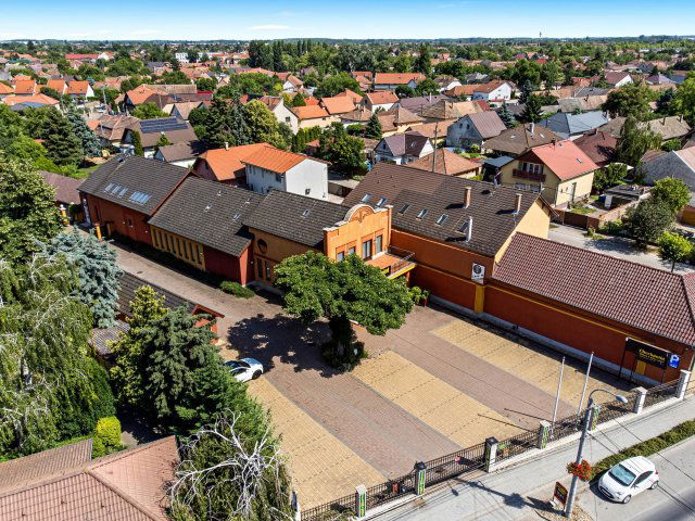 Eladó üzlethelyiség, Dunaharasztin 450 M Ft