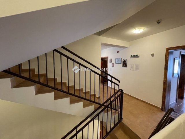 Eladó nyaraló, Sárváron 325 M Ft, 13 szobás