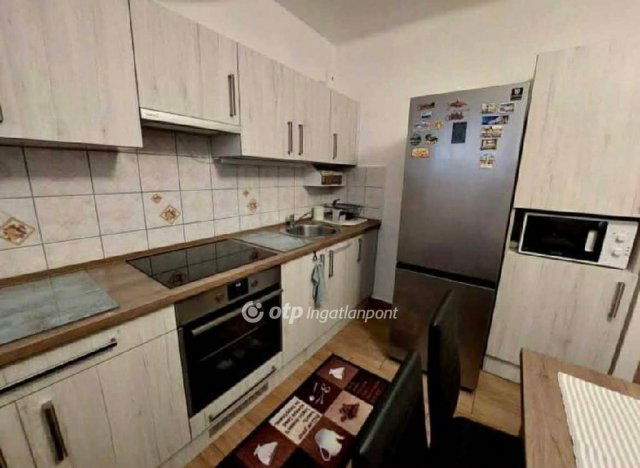 Eladó téglalakás, Mohácson 42 M Ft, 2+1 szobás
