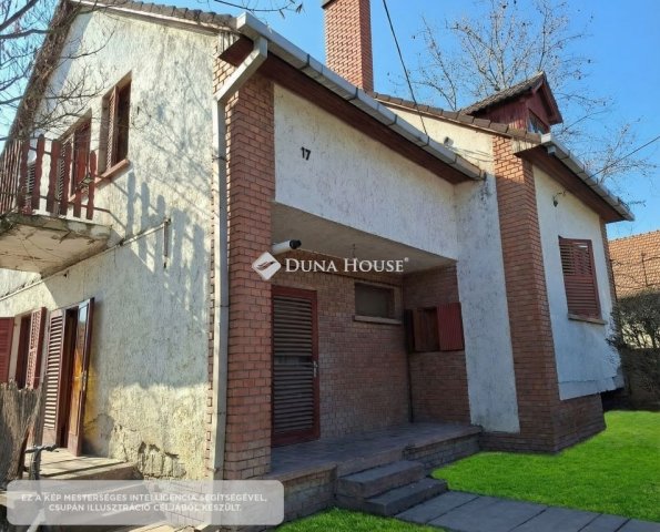 Eladó családi ház, Szentesen 44.5 M Ft, 5 szobás