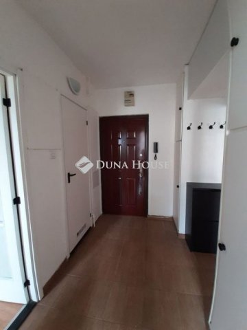Eladó panellakás, Pécsett, Wallenstein Zoltán utcában 37.99 M Ft