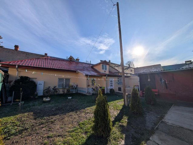 Eladó családi ház, Budapesten, IV. kerületben 98 M Ft