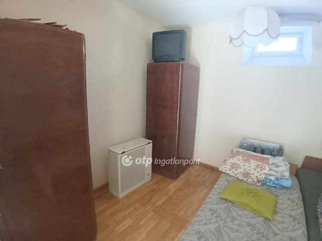 Eladó családi ház, Törökszentmiklóson 18.9 M Ft, 1+2 szobás