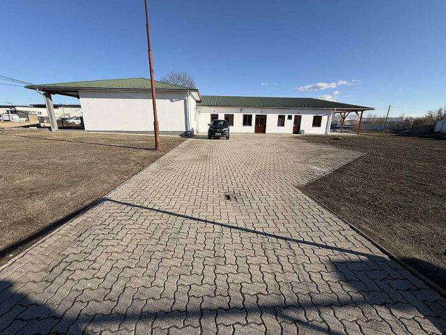 Eladó ipari ingatlan, Vácon 246 M Ft / költözzbe.hu