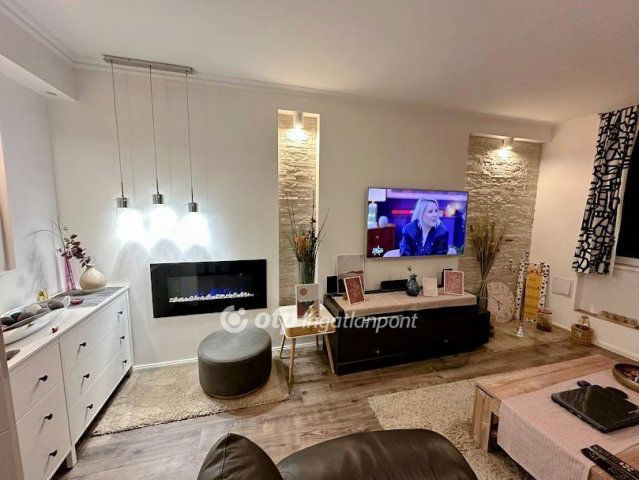 Eladó téglalakás, Budapesten, XIX. kerületben 72.5 M Ft