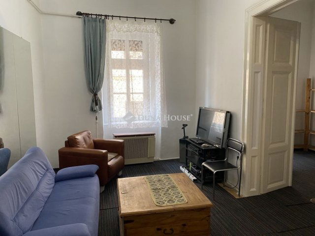 Eladó téglalakás, Pécsett 65.49 M Ft, 3 szobás