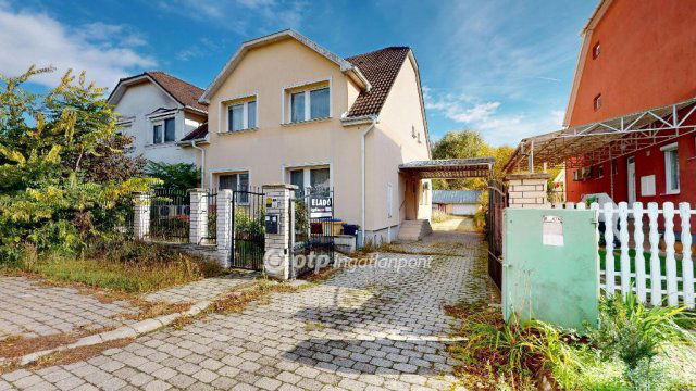 Eladó családi ház, Nyíregyházán 99.5 M Ft, 6 szobás