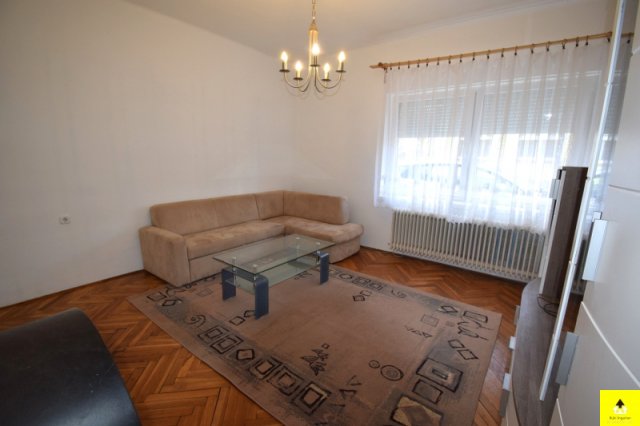 Eladó családi ház, Peresznyén 49.9 M Ft, 4 szobás