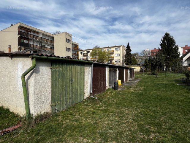 Eladó garázs, Kaposváron 5.3 M Ft / költözzbe.hu