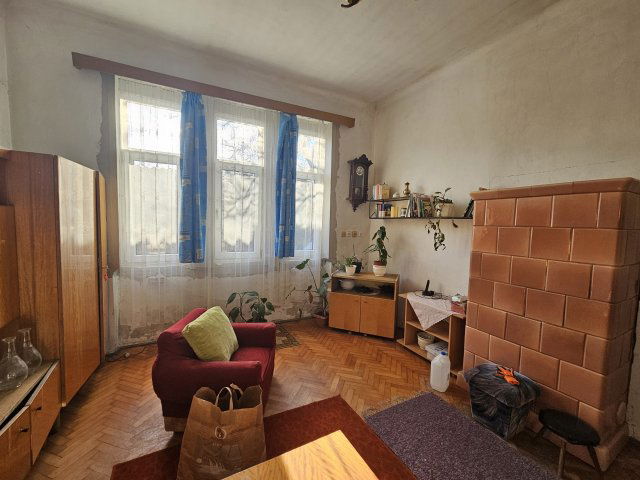 Eladó téglalakás, Pápán 14.9 M Ft, 1+2 szobás