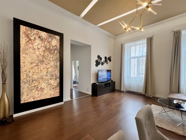 Eladó téglalakás, Budapesten, VI. kerületben 161.7 M Ft