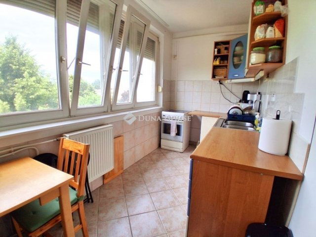 Eladó panellakás, Szigetszentmiklóson 54.9 M Ft, 2 szobás