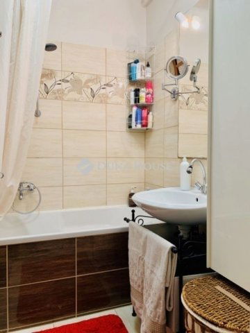 Eladó téglalakás, Budapesten, XII. kerületben 120 M Ft, 3 szobás