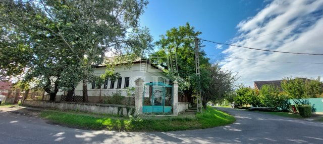 Eladó családi ház, Szigetszentmártonban 94.9 M Ft, 14 szobás