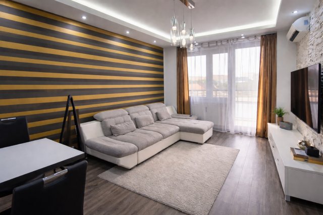 Eladó panellakás, Budapesten, XI. kerületben, Bornemissza téren