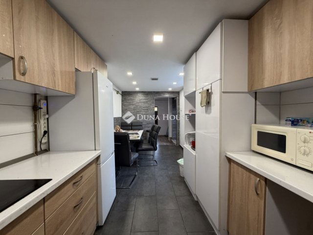 Eladó családi ház, Budapesten, XX. kerületben 239 M Ft