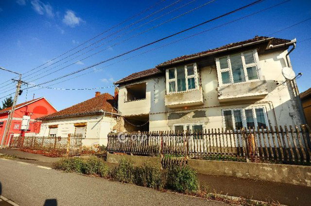 Eladó családi ház, Fehérgyarmaton 68 M Ft, 3+2 szobás